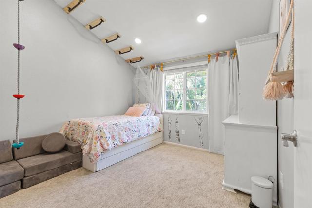 Detail Gallery Image 19 of 38 For 1754 Hill Top Ln, Encinitas,  CA 92024 - 4 Beds | 2/1 Baths