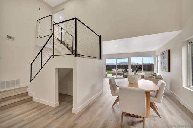349 N Willowspring Dr, Encinitas CA: https://media.crmls.org/mediaz/9476adee-182b-4ea3-ae8a-b2ec8ce7463b.jpg