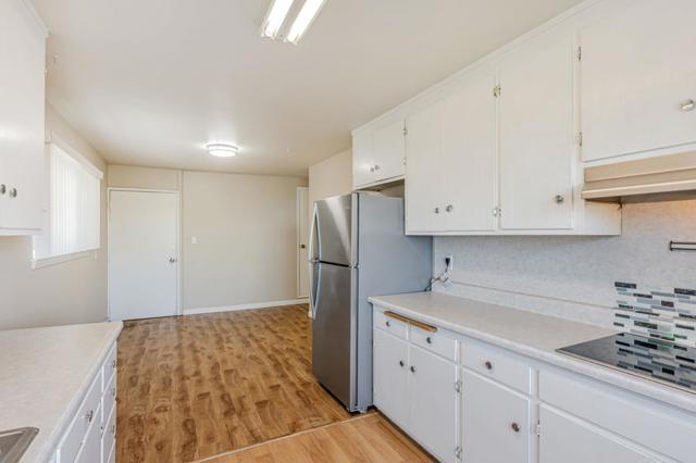 16668 Winding Boulevard, San Leandro CA: https://media.crmls.org/mediaz/9477e593-d810-47f3-96f6-42be8dc7c72b.jpg