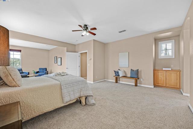 1304 Pyrenees St, Tracy CA: https://media.crmls.org/mediaz/947896ae-664d-4d86-93a8-28ba06dd9448.jpg