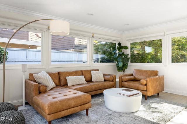 404 Rosemont Boulevard, San Gabriel CA: https://media.crmls.org/mediaz/9478bef1-a8d6-4938-91c2-43f71de2af52.jpg