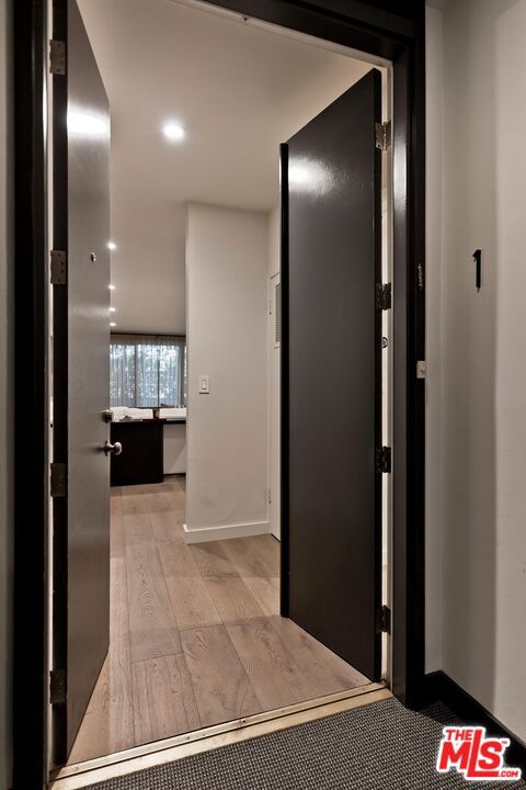 874 Hammond Street, West Hollywood CA: https://media.crmls.org/mediaz/947a0216-6c96-4a42-8e0a-1bb1fb70d989.jpg