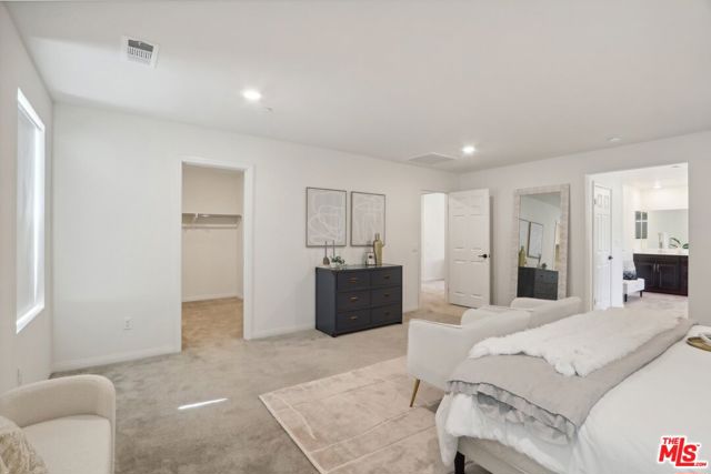 19317 Bension Drive, Santa Clarita CA: https://media.crmls.org/mediaz/947aba49-4c6e-4480-ac7f-b0c5e178245f.jpg