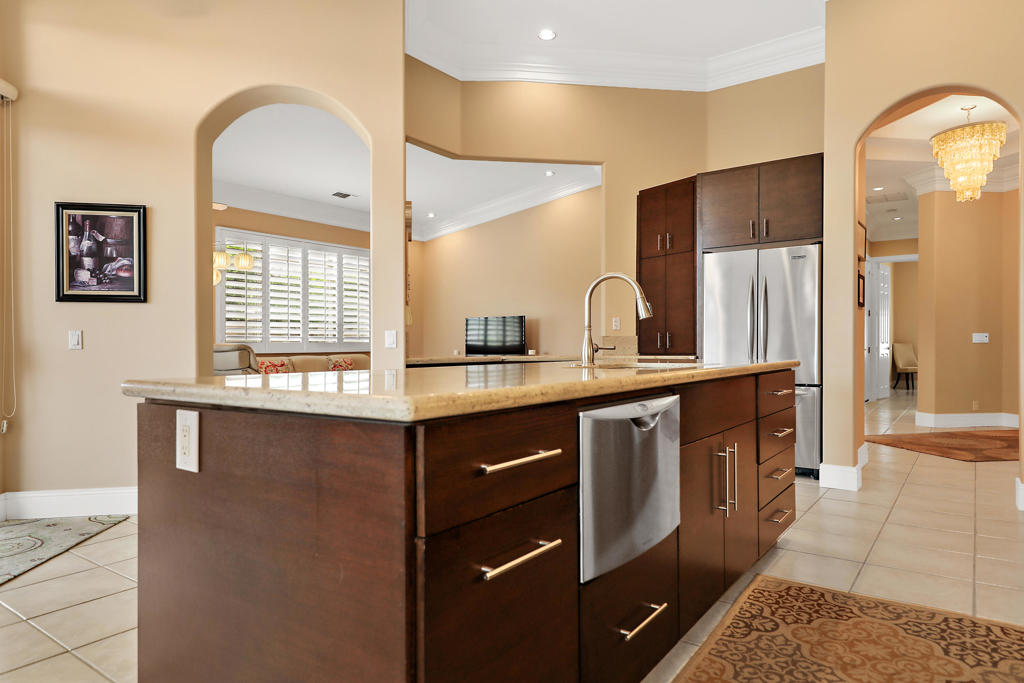 MLS #219138522DA image #3