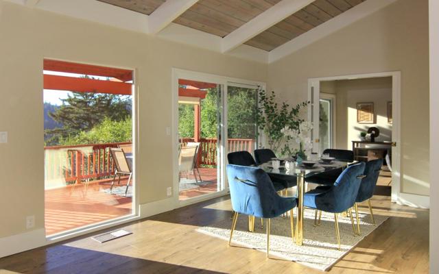 23416 Sunset Drive, Los Gatos CA: https://media.crmls.org/mediaz/947b1fd4-00e4-4a84-a0a7-8831ec027b00.jpg