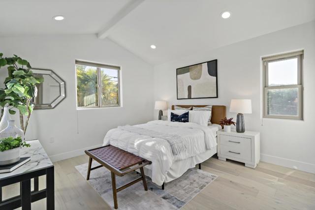 303 Lakeview Way, Redwood City CA: https://media.crmls.org/mediaz/947b207e-39c7-4d67-82e9-6843992a101c.jpg