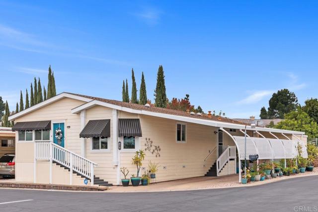 1600 E. Vista Way, Vista CA: https://media.crmls.org/mediaz/947be161-15ce-417e-8ef5-2a06696faa8a.jpg