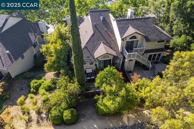 410 Beacon Ridge Lane, Walnut Creek CA: https://media.crmls.org/mediaz/947c5f1b-632f-48b2-9505-4bfd83e249b5.jpg