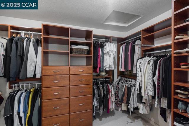 825 Bertram St, Walnut Creek CA: https://media.crmls.org/mediaz/947d482f-1f1d-4029-ad2f-2ae680fac44e.jpg