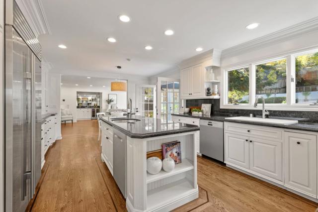 760 Chateau Drive, Hillsborough CA: https://media.crmls.org/mediaz/947d85e1-8ad6-4e70-ba87-81dcefacc2c9.jpg