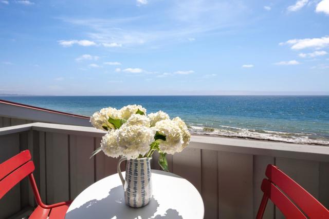 14 Potbelly Beach Road Road, Aptos CA: https://media.crmls.org/mediaz/9480bb4e-77ec-41e0-90d8-8eb5dea7ac22.jpg