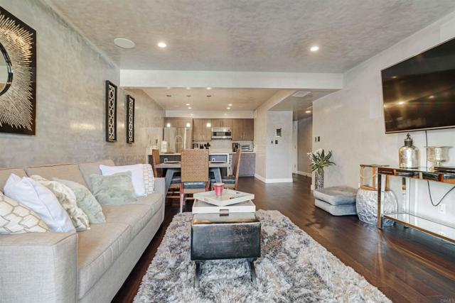 2628 Worden Street, Point Loma CA: https://media.crmls.org/mediaz/9480c699-2eb0-4d5a-bdc9-e6bc5dd7a341.jpg