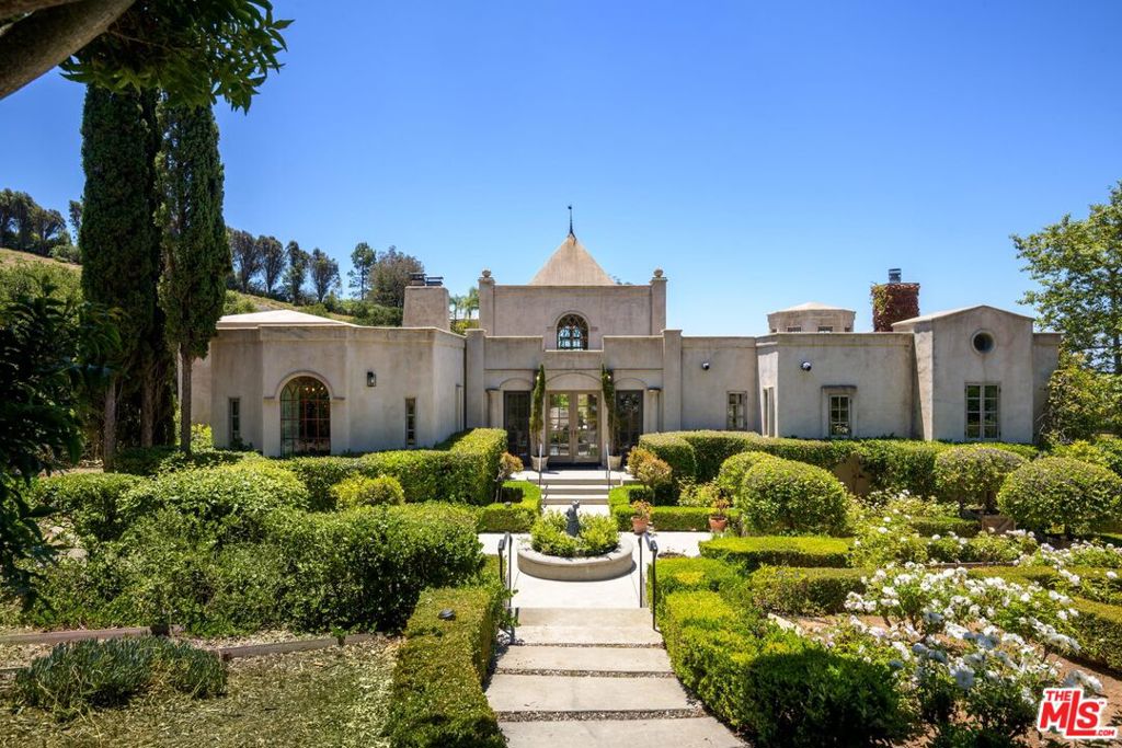 2899 Hidden Valley Lane