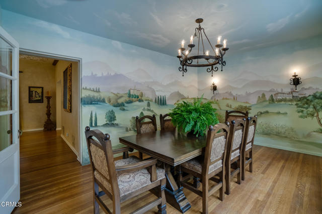 584 Rosemont Avenue, Pasadena CA: https://media.crmls.org/mediaz/9481f223-3374-4552-a769-536acca447fc.jpg