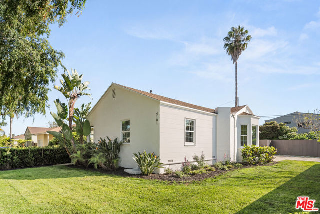 4101 Coolidge Avenue, Los Angeles CA: https://media.crmls.org/mediaz/9483143f-1404-443f-8206-6d69befca2c9.jpg