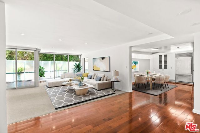 535 OCEAN Avenue, Santa Monica CA: https://media.crmls.org/mediaz/94835c83-91ce-4dcb-b15c-787d3d21c49d.jpg