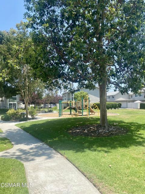 2703 Meadowwood, Santa Ana CA: https://media.crmls.org/mediaz/94835dab-2362-42ca-9017-49c1b9bbff72.jpg