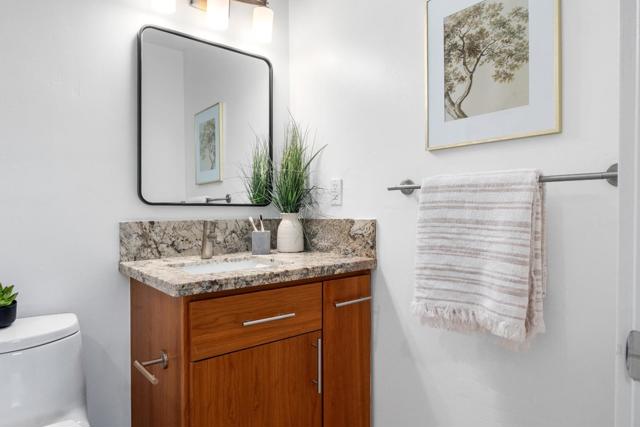755 14th Avenue, Santa Cruz CA: https://media.crmls.org/mediaz/94843392-3f4f-4fc5-be4a-d038ca3ee672.jpg