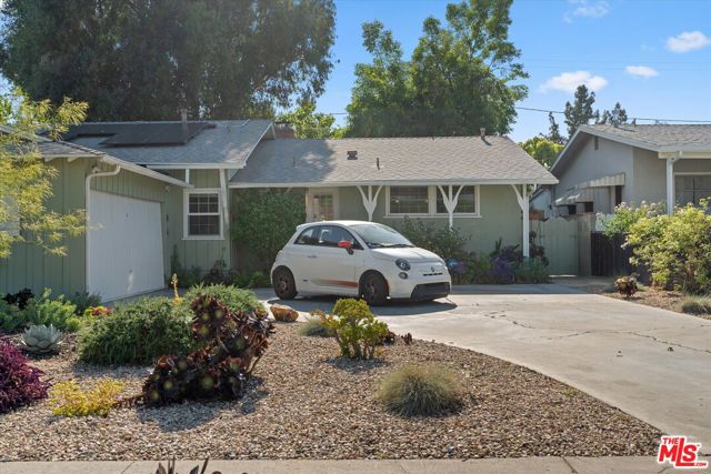 7667 Chisholm Avenue, Van Nuys CA: https://media.crmls.org/mediaz/9484d51a-1bb7-4d4a-90c7-1ac5b1d7b719.jpg