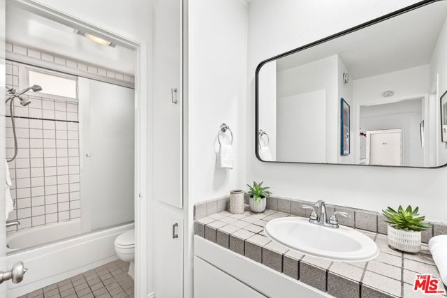 9005 Cynthia Street, 217 photo 6