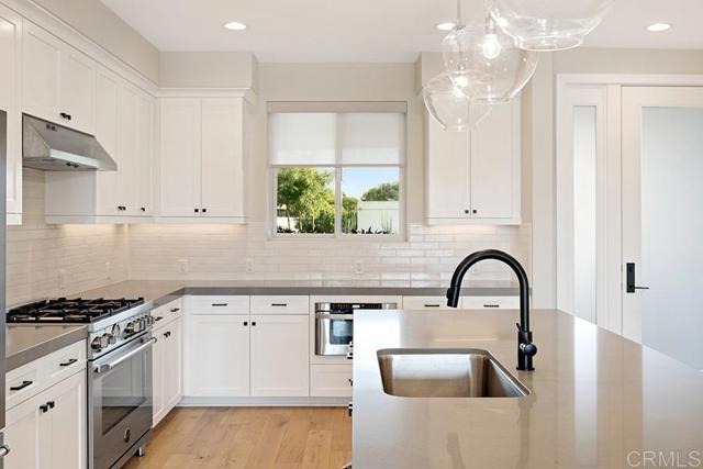 723 Grand, Carlsbad CA: https://media.crmls.org/mediaz/9488b197-48b0-4833-badc-4aeb0aa863b2.jpg