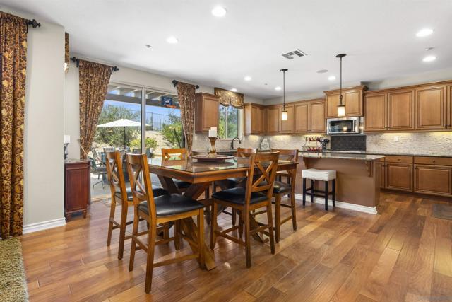 7787 Britt Pl, Santee CA: https://media.crmls.org/mediaz/94892e8d-26bf-4c93-9a4e-e280c7d82b10.jpg