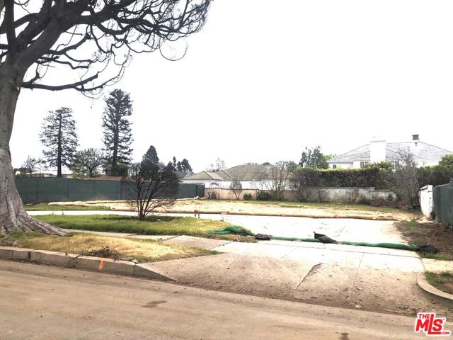 Image 2 of 4 For 530 Chapala Drive