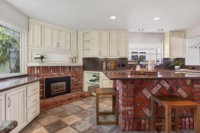 Detail Gallery Image 31 of 76 For 2941 Surfrider Ave, Ventura,  CA 93001 - 5 Beds | 3 Baths