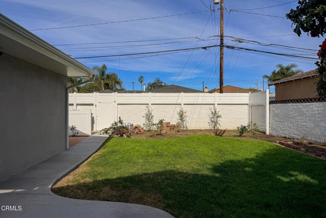 Detail Gallery Image 34 of 41 For 431 Deodar Ave, Oxnard,  CA 93030 - 3 Beds | 2 Baths
