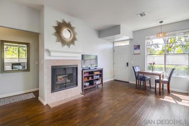 3534 Caminito El Rincon, San Diego CA: https://media.crmls.org/mediaz/948e391d-595c-4ab1-8c91-5d09d61e0b42.jpg