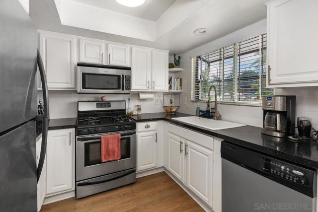 3985 Wabaska, San Diego CA: https://media.crmls.org/mediaz/948e46a7-8a36-40ff-ae96-b244c3d6325c.jpg