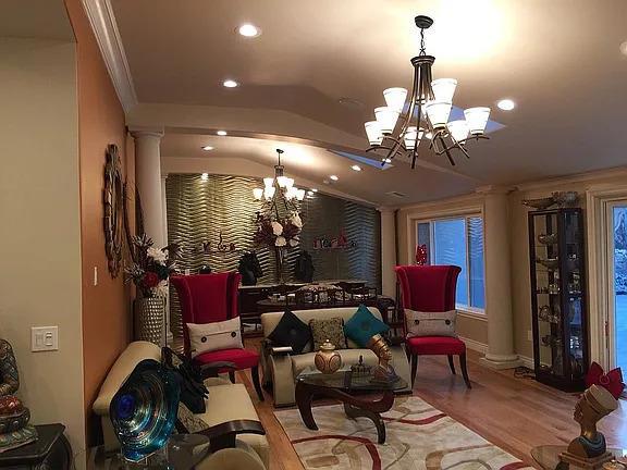 13605 Surrey Lane, Saratoga CA: https://media.crmls.org/mediaz/948ebd22-9ff8-478d-b1c1-d15cc4776063.jpg