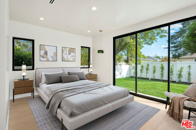 17510 Miranda Street, Encino CA: https://media.crmls.org/mediaz/94902efa-005a-476d-83cd-327477740e3d.jpg