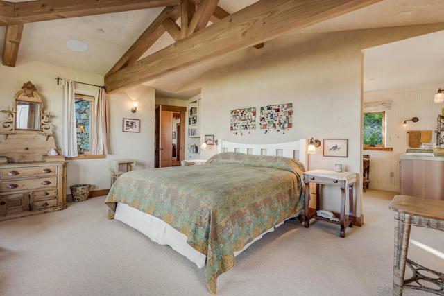 35750 Mountain Circle Drive, Julian CA: https://media.crmls.org/mediaz/949098e6-5466-4e53-8b55-fd52575df05d.jpg