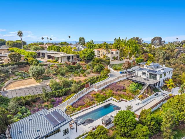 Detail Gallery Image 19 of 22 For 318 S Nardo, Solana Beach,  CA 92075 - 7 Beds | 7/1 Baths