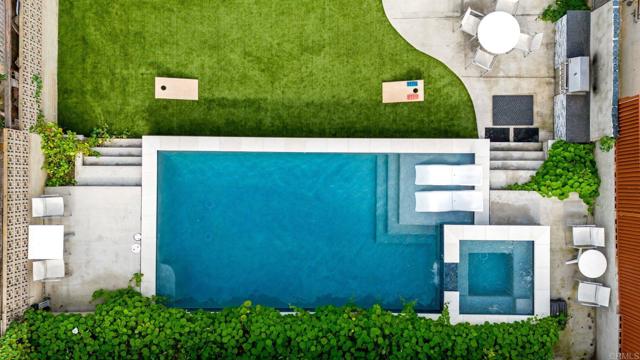 Detail Gallery Image 4 of 31 For 3749 Kingsley St, San Diego,  CA 92106 - 4 Beds | 4 Baths