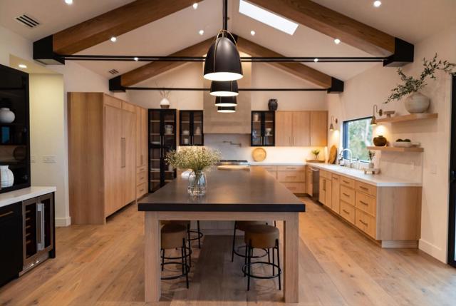 150 Brookwood Road, Woodside CA: https://media.crmls.org/mediaz/9492231b-2d32-4d83-843c-04135de5bd40.jpg