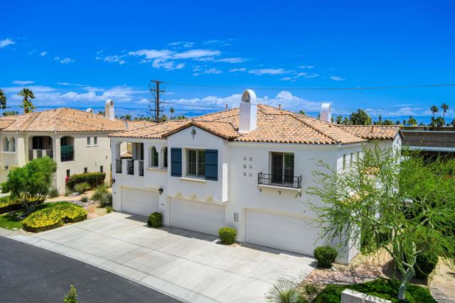 374 Terra Vita, Palm Springs CA: https://media.crmls.org/mediaz/949252cc-600b-445f-bd28-da95d15c2ccf.jpg