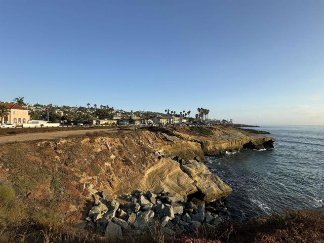 Detail Gallery Image 59 of 59 For 4452 Orchard Ave, San Diego,  CA 92107 - 3 Beds | 2 Baths