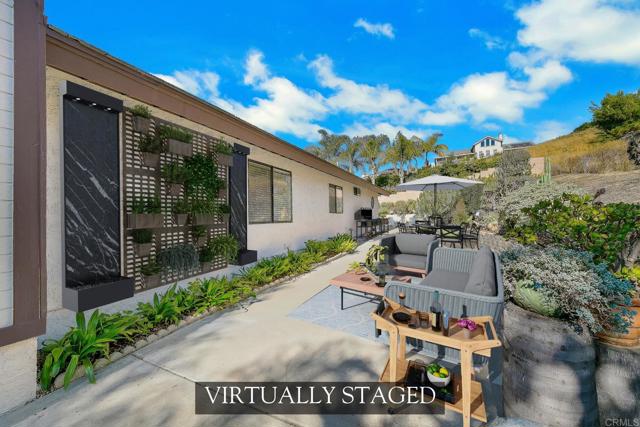 Detail Gallery Image 12 of 61 For 1515 Monte Vista Dr, Vista,  CA 92084 - 4 Beds | 2/1 Baths