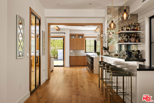 4447 Farmdale Avenue, Studio City CA: https://media.crmls.org/mediaz/94950fbf-31e8-49aa-a746-c6ed1403b7dc.jpg