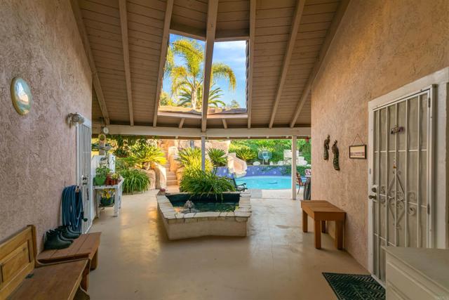 Detail Gallery Image 32 of 59 For 351 Sheila Ln, Fallbrook,  CA 92028 - 3 Beds | 3 Baths