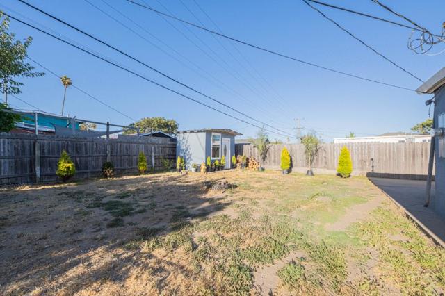 453 Chaparral Street, Salinas CA: https://media.crmls.org/mediaz/9497624e-4737-4dd1-999a-82982b91ce18.jpg