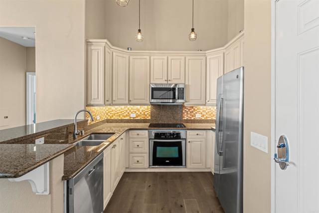 Detail Gallery Image 6 of 38 For 3950 Ohio St #529,  San Diego,  CA 92104 - 2 Beds | 2 Baths