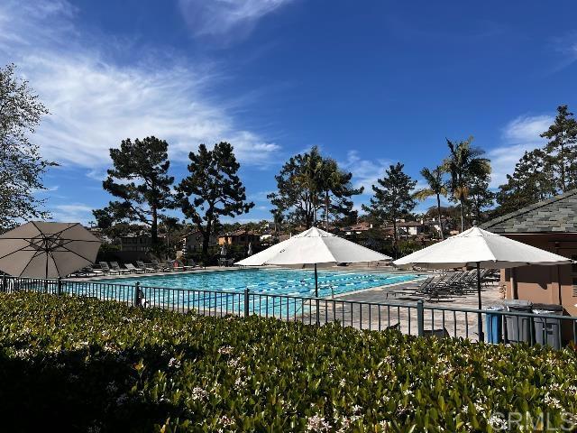 Detail Gallery Image 20 of 71 For 7965 Grado El Tupelo, Carlsbad,  CA 92009 - 4 Beds | 2/1 Baths