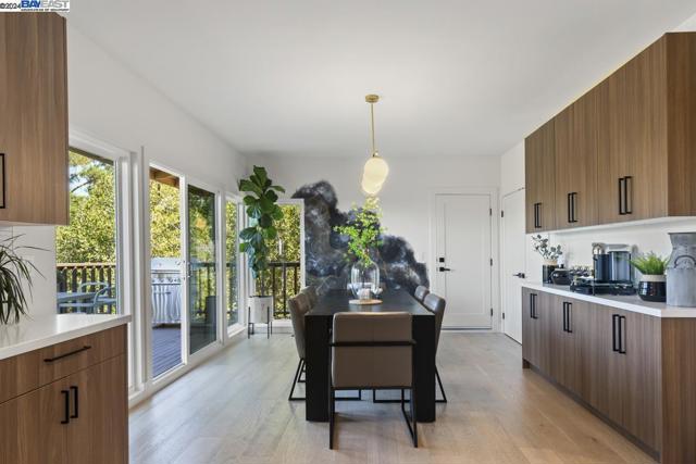 Image 19 of 58 For 10336 Greenview Dr