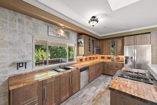 18 S 21st Street, San Jose CA: https://media.crmls.org/mediaz/94992b96-5014-4945-9da5-c121c44f8c2e.jpg