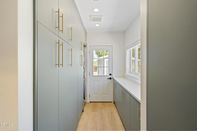 Detail Gallery Image 29 of 35 For 83 S Greenwood Ave, Pasadena,  CA  - 3 Beds | 2 Baths