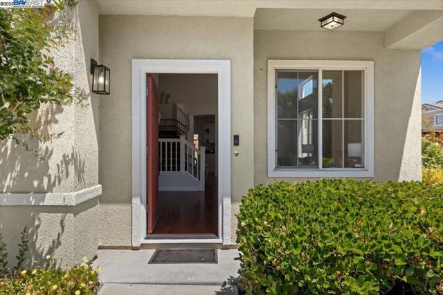 4775 Mahogany St, Dublin CA: https://media.crmls.org/mediaz/94998bcb-4dc7-49c8-919f-61826cd92111.jpg