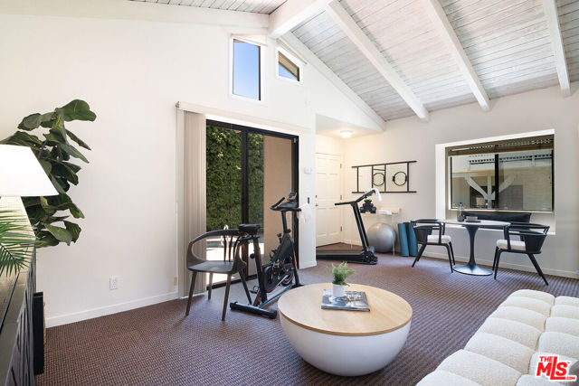 745 25th Street, Santa Monica CA: https://media.crmls.org/mediaz/949b0daf-9dbc-4712-b471-518f05031c9a.jpg